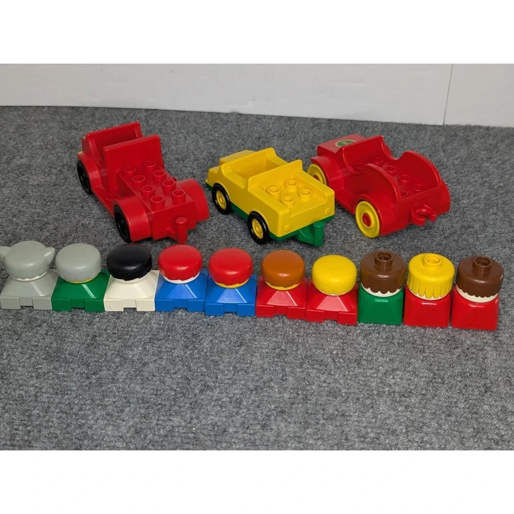 LEGO DUPLO Vintage Lot of 10 Little People Figures Square Base And ‎ 3 Vehicles
